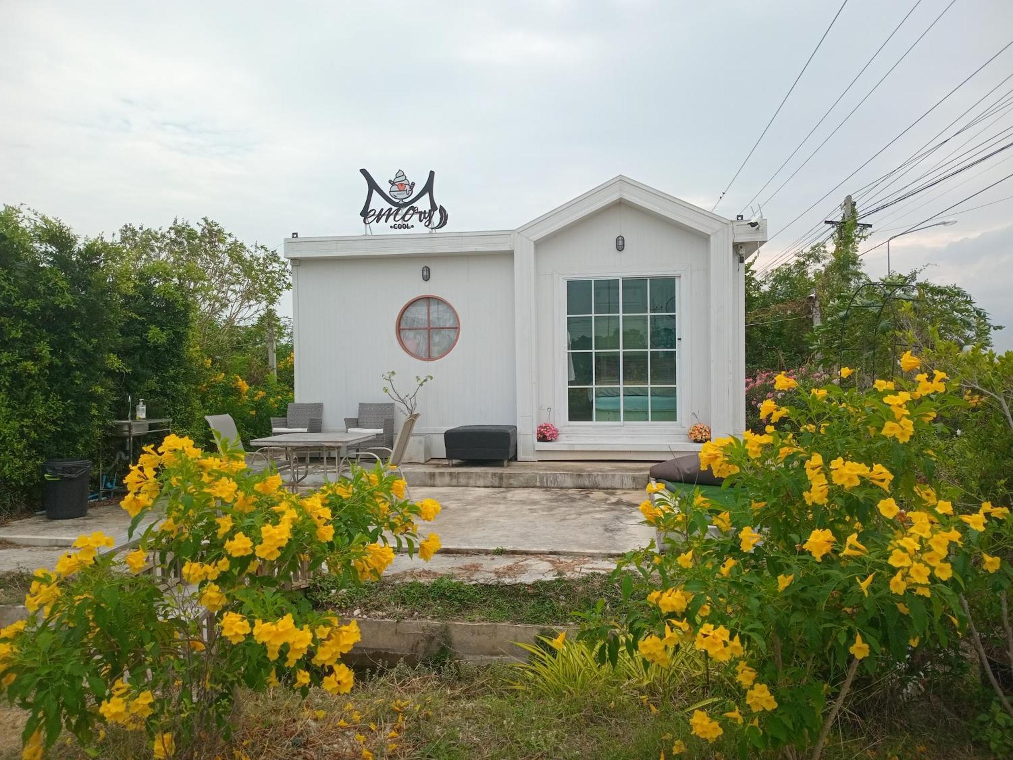 บ้านพักตากอากาศขนาดเล็ก ห่างชายหาดบางเก่า 800 เมตร #cottage Apartment