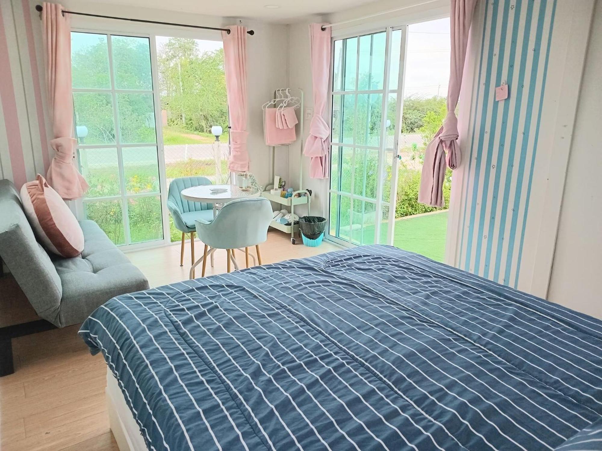 Apartment บ้านพักตากอากาศขนาดเล็ก ห่างชายหาดบางเก่า 800 เมตร #cottage *