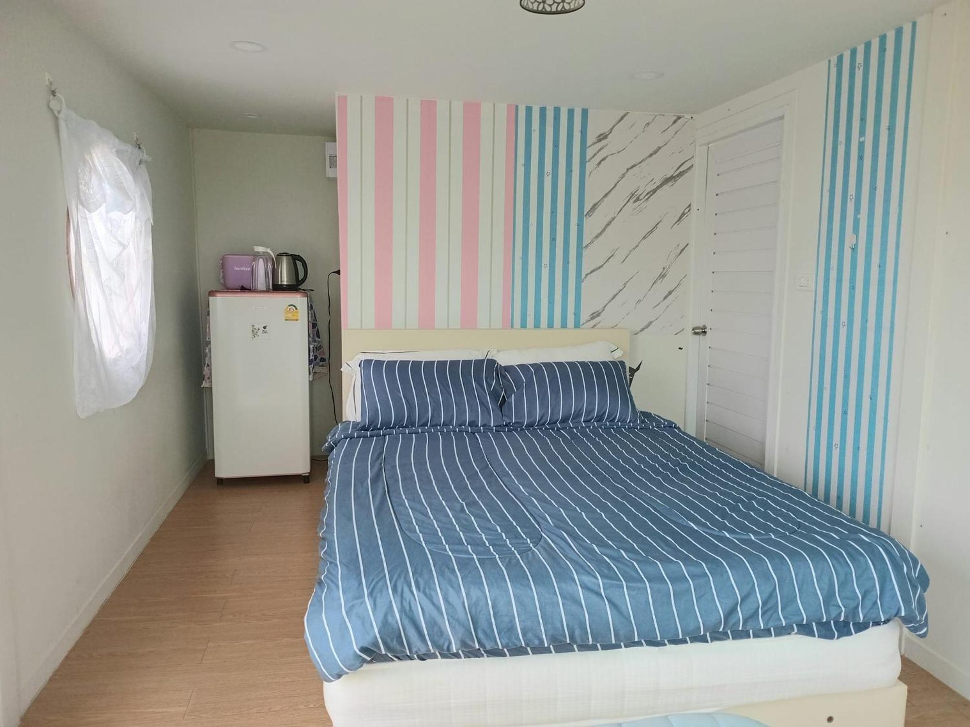 บ้านพักตากอากาศขนาดเล็ก ห่างชายหาดบางเก่า 800 เมตร #cottage Apartment